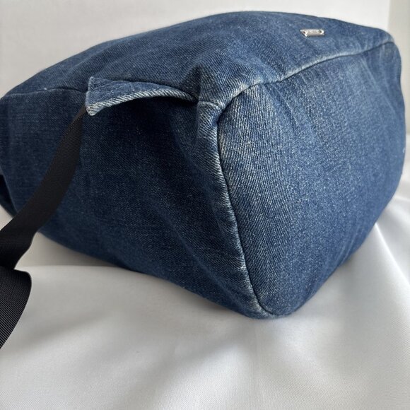 Rebecca Minkoff Denim Backpack Julian Style Vintage 2014-2016 Rare Hook Closure - Picture 6 of 16